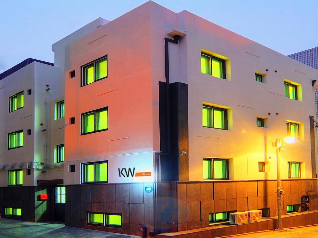 Hostel Kw Sinsa โซล ภายนอก รูปภาพ