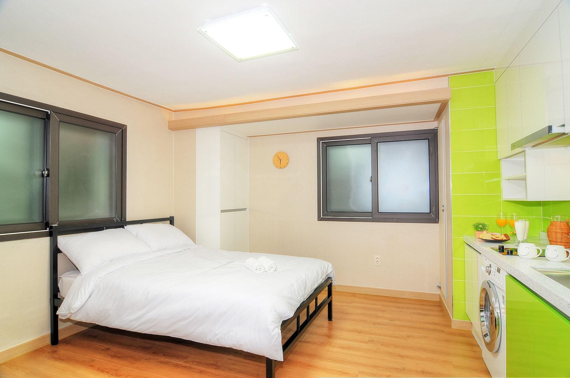 Hostel Kw Sinsa โซล ภายนอก รูปภาพ